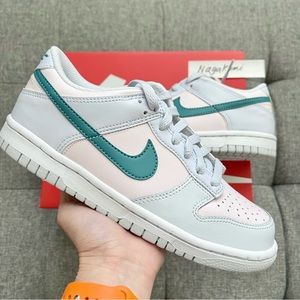 🐰 Nike dunk low white pastel blue shoes (big kids)